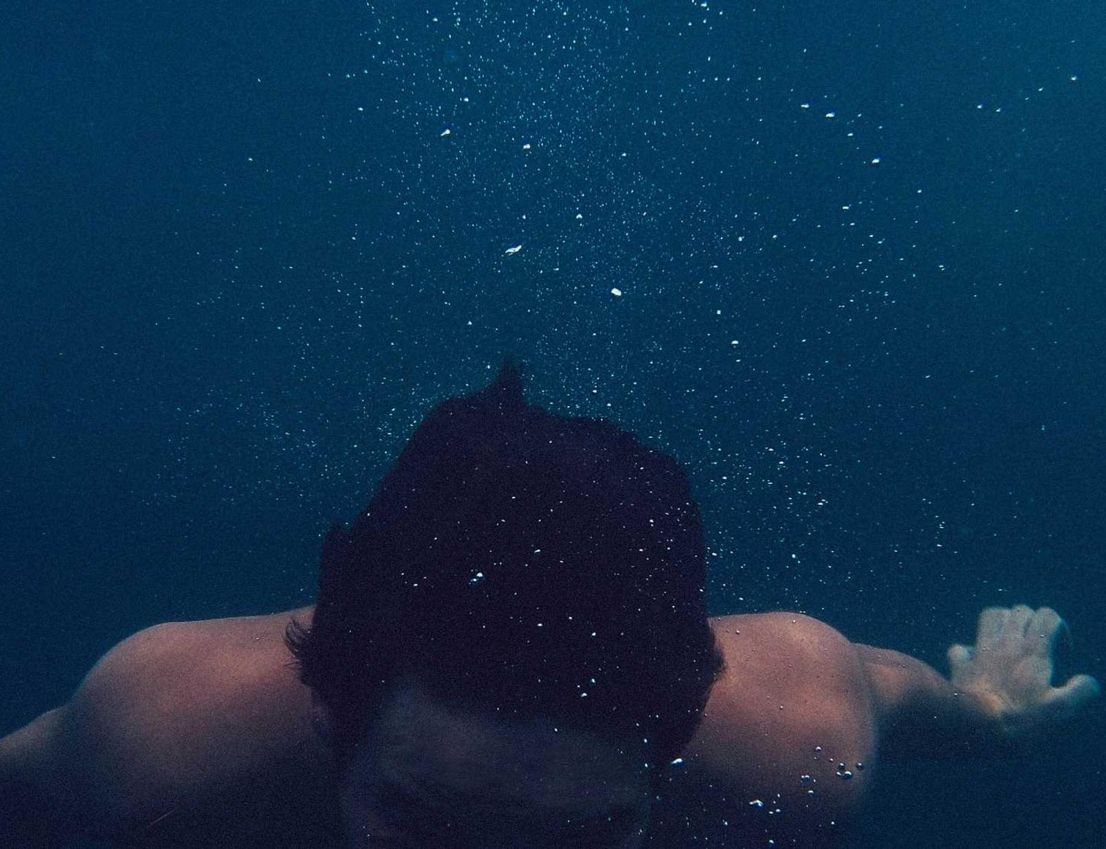 各样老微信买卖：没详情下载教程app却显示打开